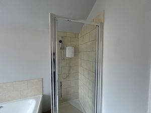 Photo 16- click for photo gallery